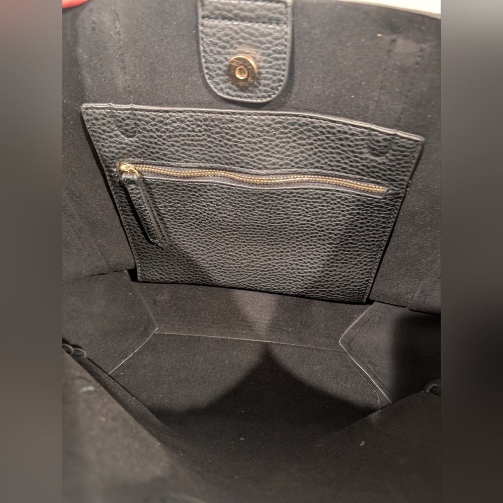 Shiraleah Fringe Tote And Clutch - Picture 6 of 8